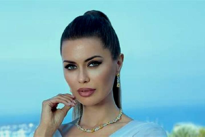 Harper, 34 — Escort in Krasnokamensk, Russia