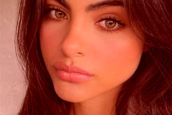Harper, 35, a black hazel-eyed caucasian companion based in Quicombo. Offering Overnight, Party Girl, Fetish. Available for incall and outcall, day and eveni...