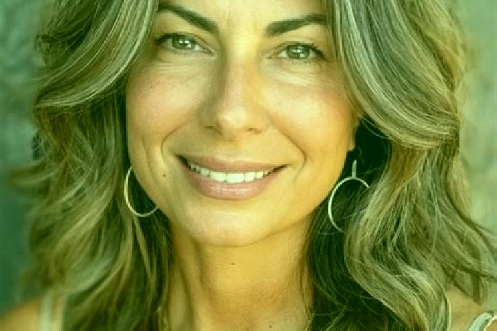 Harper, 35, a brunette grey-eyed middle eastern companion based in Atome. Offering Dinner Date, A-Level, Domination, Party Girl, Massage. Available for incal...