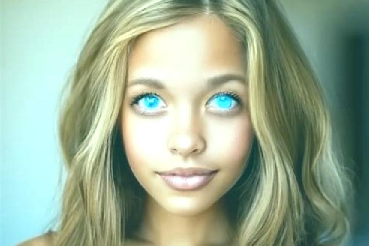 Harper, 35, a chestnut blue-eyed mixed companion based in Krasnyy Bor. Offering OWO, BDSM. Available for incall and outcall, day and evening dates.