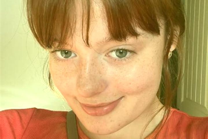 Harper, 35, a red brown-eyed european companion based in Cegledbercel. Offering Roleplay, Party Girl, Deep French Kissing. Available for incall and outcall, ...