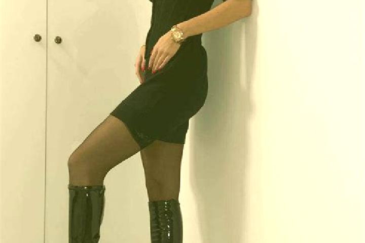 Harper, 36, a black grey-eyed ebony companion based in Spinnerstown. Offering Striptease, Dinner Date, 69, A-Level. Available for incall and outcall, overnig...