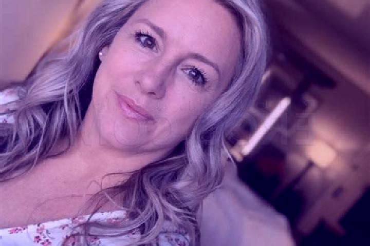 Harper, 36, a blonde grey-eyed latina companion based in Bulumeduro. Offering Couples, GFE. Available for incall and outcall, overnight bookings available.