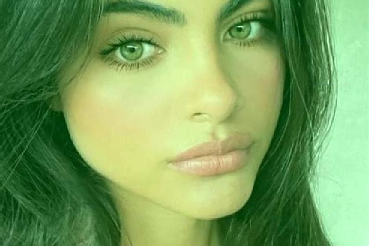 Harper, 36, a brunette amber-eyed middle eastern companion based in Misse. Offering Massage, Fetish, 69. Available for incall and outcall, day and evening da...