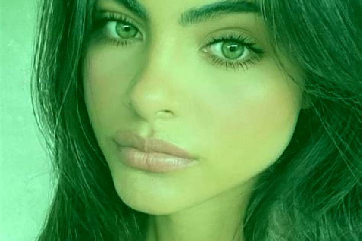 Harper, 36, a brunette green-eyed slavic companion based in Thilouze. Offering Party Girl, Massage, GFE, Prostate Massage, Fetish. Available for incall and o...