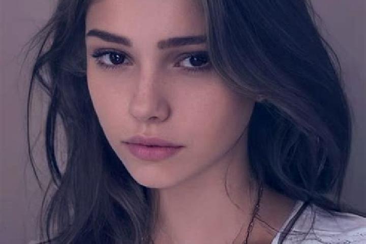 Harper, 36, a brunette grey-eyed slavic companion based in Ger. Offering GFE, A-Level, Couples, Duos. Available for incall and outcall, day and evening dates.