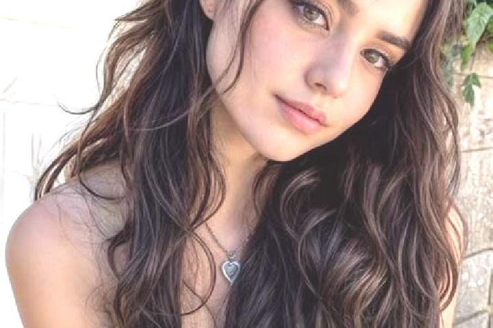 Harper, 36, a red hazel-eyed middle eastern companion based in Belmont North. Offering Party Girl, Massage, Roleplay, A-Level. Available for incall and outca...
