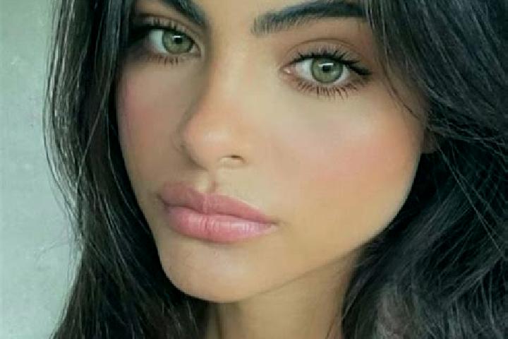 Harper, 38, a brunette green-eyed middle eastern companion based in Anfu. Offering Girlfriend Experience, Massage, Party Girl. Available for incall and outca...