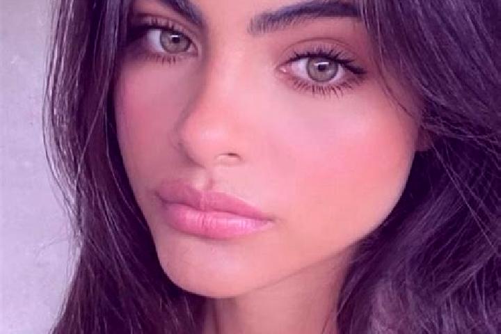 Harper, 38, a brunette grey-eyed indian companion based in Onyedega. Offering Girlfriend Experience, Striptease, Massage. Available for incall and outcall, o...