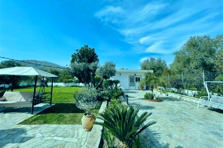 Harper, 38 — Escort in Archangelos, Greece