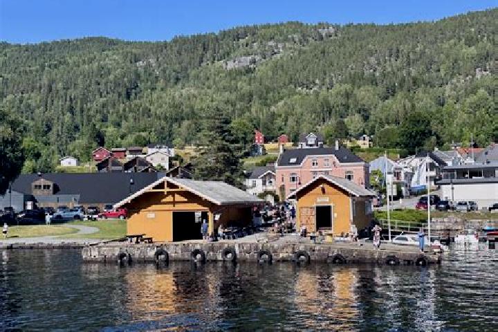 Harper, 38 — Escort in Kviteseid, Norway