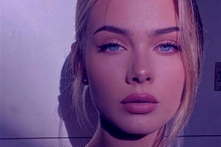 Harper, 39, a blonde blue-eyed middle eastern companion based in Montechiaro. Offering Deep French Kissing, Massage, Travel Companion, Tantra. Available for ...