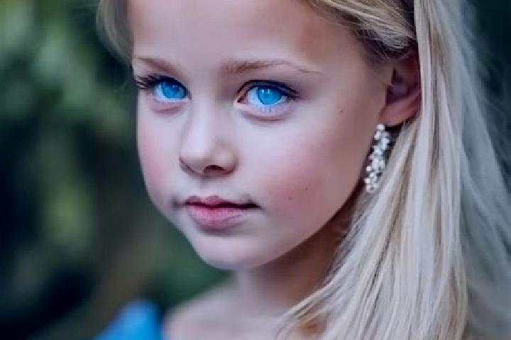 Harper, 39, a blonde blue-eyed middle eastern companion based in Sturovo. Offering Striptease, Party Girl, Duos. Available for incall and outcall, overnight ...