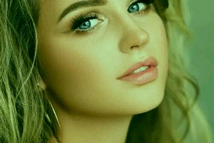 Harper, 39, a dark blonde blue-eyed mediterranean companion based in Pozan de Vero. Offering Massage, Girlfriend Experience, Tantra. Available for incall and...