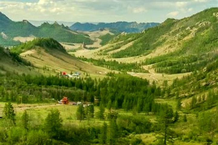 Harper, 39 — Escort in Dzegstey, Mongolia