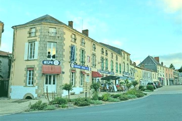 Harper, 39 — Escort in Les Epesses, France