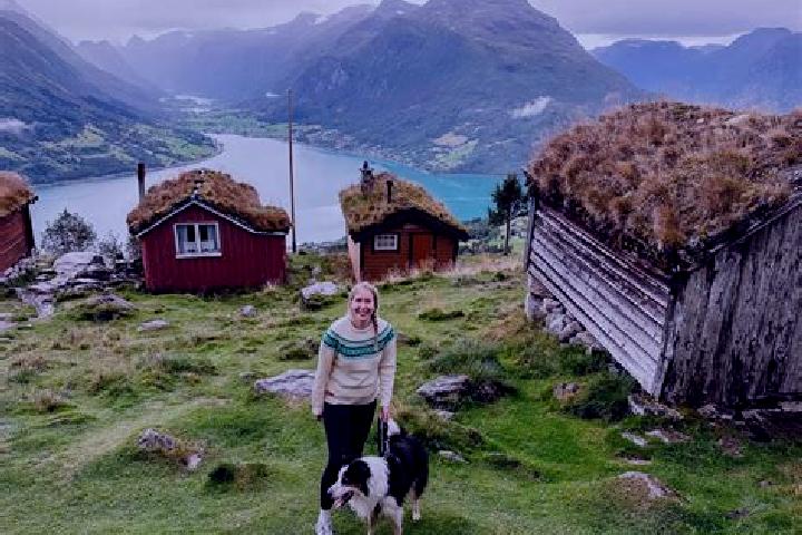 Harper, 39 — Escort in Valderoy, Norway