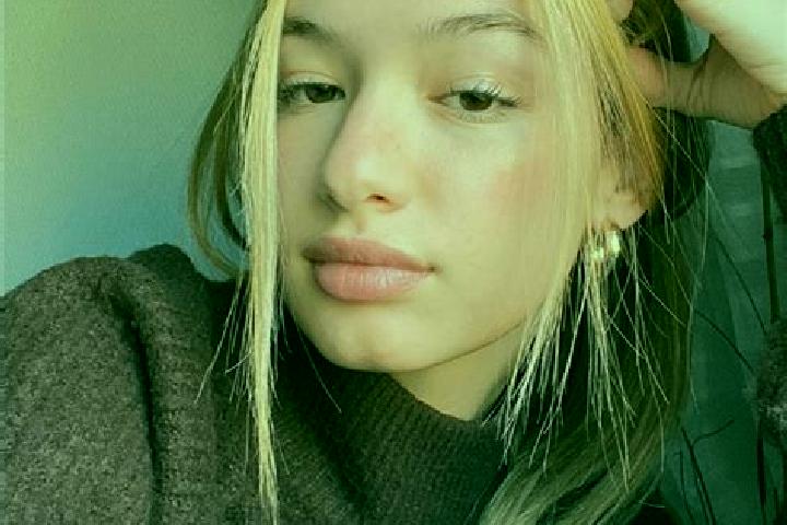 Hazel, 20, a blonde brown-eyed asian companion based in Yeshi. Offering Couples, CIM, Striptease, Tantra. Available for incall and outcall, day and evening d...