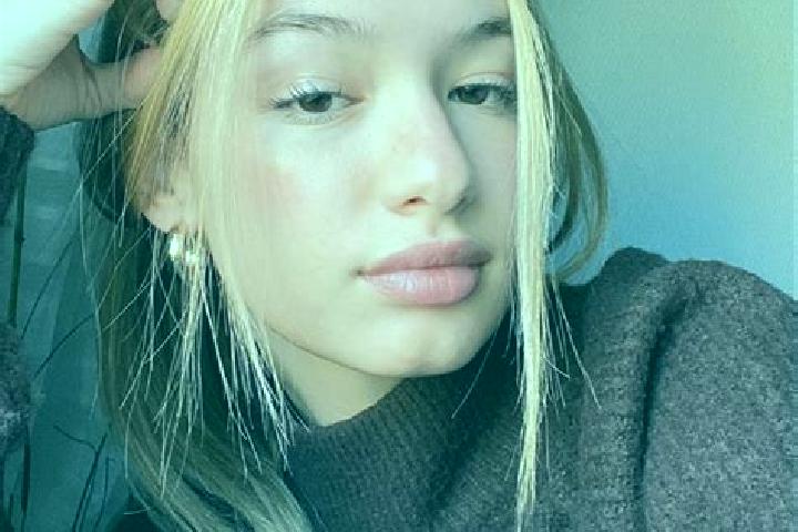 Hazel, 20, a blonde brown-eyed caucasian companion based in Wallsbuell. Offering Duos, Striptease, Girlfriend Experience, CIM, BDSM. Available for incall and...