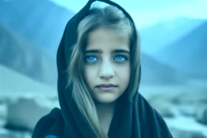 Hazel, 20, a blonde dark-eyed middle eastern companion based in Ziki. Offering CIM, Dinner Date, Massage. Available for incall and outcall, day and evening d...