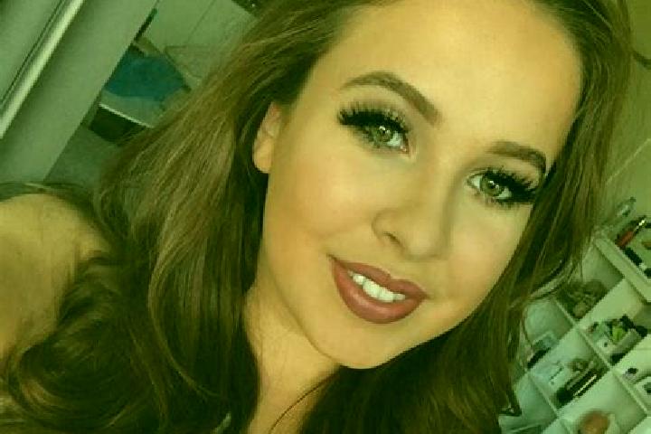 Hazel, 20, a dark blonde amber-eyed caucasian companion based in Erstein. Offering Prostate Massage, Dinner Date, Massage, Striptease, GFE. Available for inc...