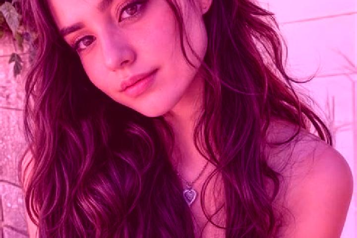 Hazel, 20, a red amber-eyed middle eastern companion based in Parsonsfield. Offering Erotic Massage, Party Girl. Available for incall and outcall, overnight ...