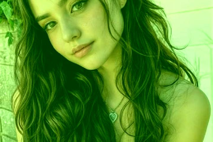 Hazel, 20, a red hazel-eyed caribbean companion based in Herschberg. Offering Roleplay, BDSM, Prostate Massage, Striptease. Available for incall and outcall,...