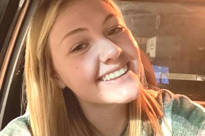 Hazel, 20 — Escort in Buhl, United States