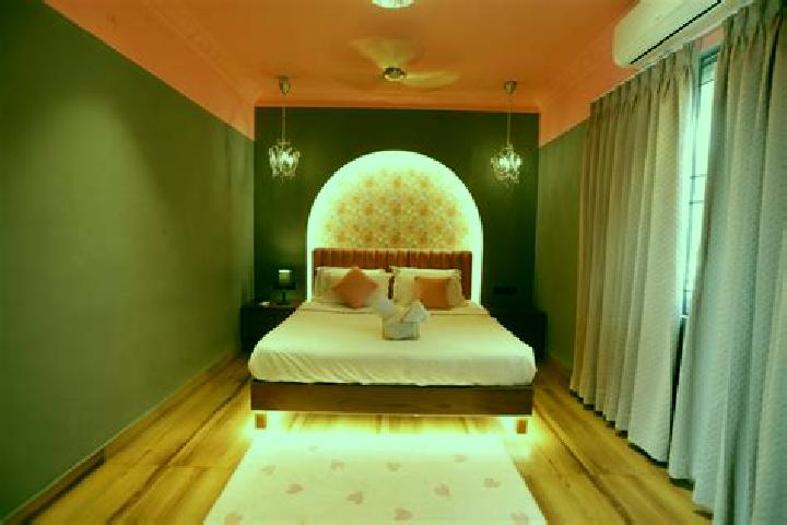 Hazel, 20 — Escort in Denkanikota, India