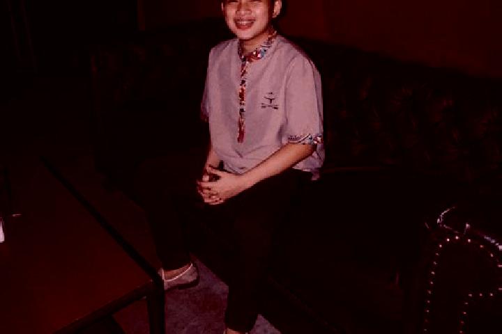 Hazel, 20 — Escort in Kenjo Krajan, Indonesia