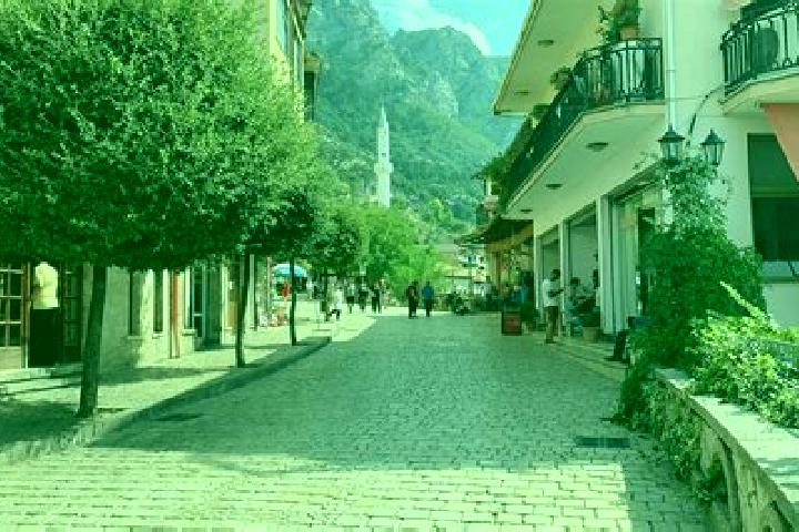 Hazel, 20 — Escort in Kurjan, Albania