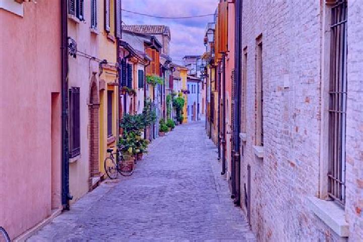 Hazel, 20 — Escort in San Giuliano Nuovo, Italy
