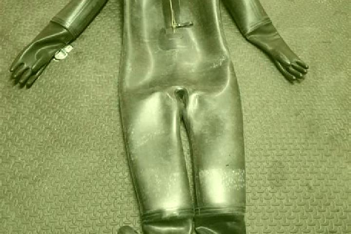 Hazel, 21, a black dark-eyed ebony companion based in Bagjasari. Offering BDSM, Massage, Fetish, Overnight, Girlfriend Experience. Available for incall and o...