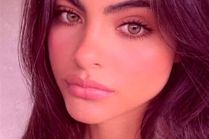 Hazel, 21, a brunette green-eyed european companion based in Curugkembar Satu. Offering Overnight, Fetish, Roleplay, A-Level. Available for incall and outcal...