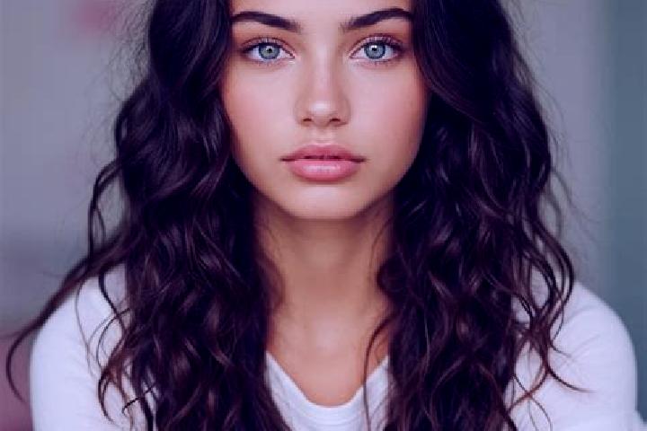 Hazel, 21, a brunette green-eyed mediterranean companion based in Monclar-de-Quercy. Offering Overnight, Duos, A-Level, Dinner Date, Girlfriend Experience. A...