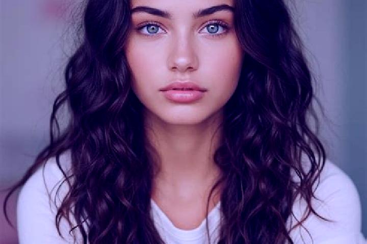 Hazel, 21, a brunette grey-eyed mediterranean companion based in Anor. Offering Roleplay, Tantra, Overnight. Available for incall and outcall, day and evenin...