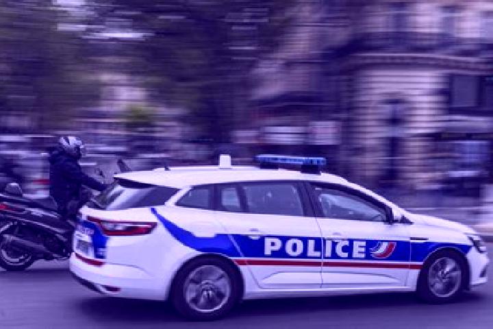 Hazel, 21 — Escort in Arrest, France