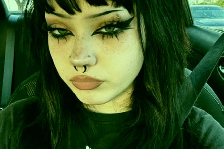 Hazel, 21 — Escort in Goth Garelo, Pakistan