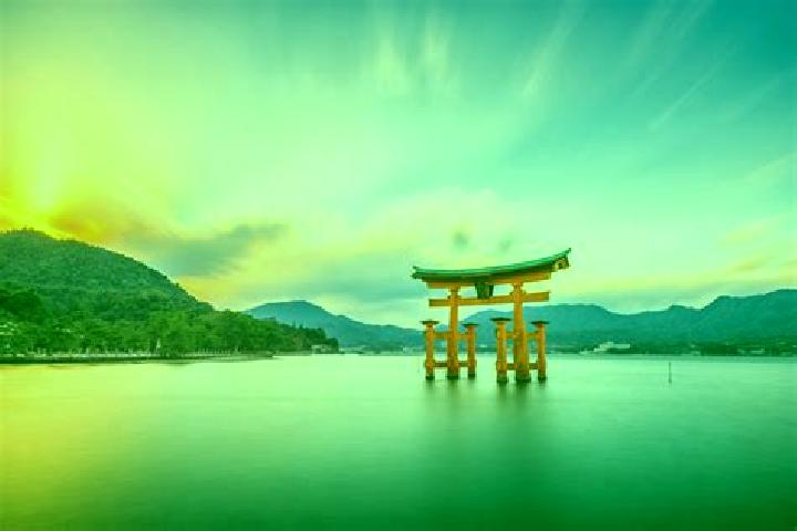 Hazel, 21 — Escort in Miyajima, Japan