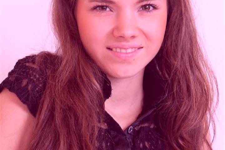 Hazel, 21 — Escort in Orlov, Russia