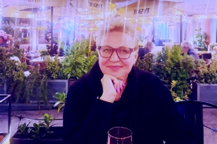 Hazel, 21 — Escort in Rapotin, Czech Republic