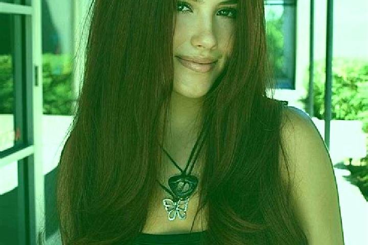 Hazel, 22, a auburn dark-eyed ebony companion based in Gavarno Rinnovata. Offering CIM, Striptease, Fetish. Available for incall and outcall, overnight booki...