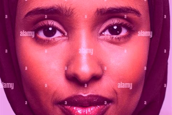 Hazel, 22, a auburn dark-eyed middle eastern companion based in Bisbee. Offering Massage, Tantra, Fetish, Erotic Massage, Party Girl. Available for incall an...