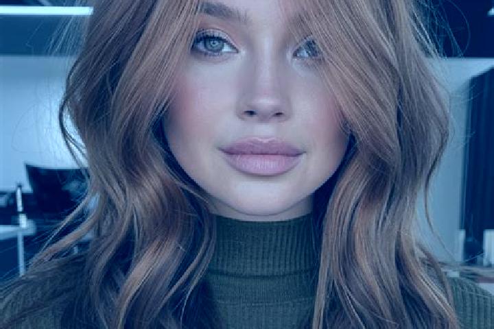 Hazel, 22, a auburn grey-eyed latina companion based in Spiegelau. Offering Couples, Party Girl, CIM. Available for incall and outcall, day and evening dates.