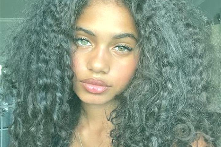 Hazel, 22, a black brown-eyed ebony companion based in Socrujeni. Offering Overnight, Fetish, GFE, Travel Companion. Available for incall and outcall, day an...