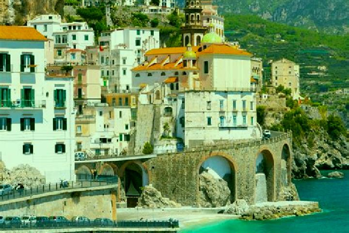Hazel, 22 — Escort in Casale, Italy