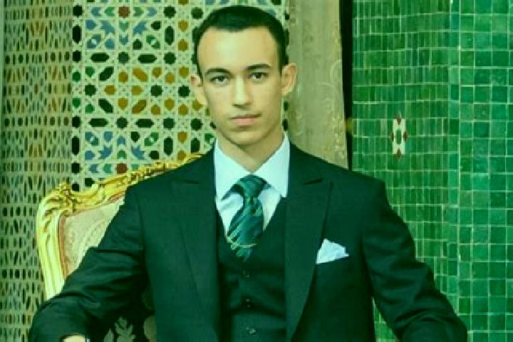 Hazel, 22 — Escort in Moulay Ali Cherif, Morocco