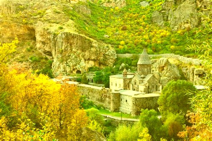 Hazel, 22 — Escort in Tsaghkadzor, Armenia