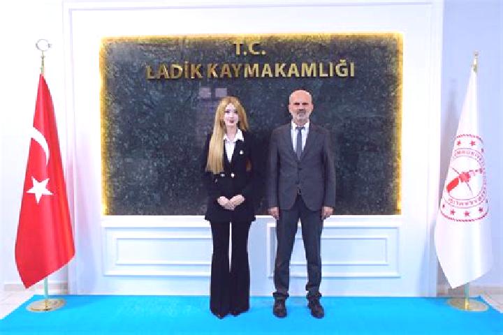 Hazel, 22 — Escort in Yavuzeli, Turkey