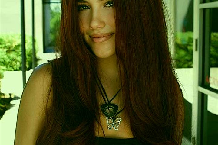 Hazel, 23, a auburn dark-eyed mixed companion based in Toma. Offering CIM, OWO, A-Level, Fetish. Available for incall and outcall, day and evening dates.